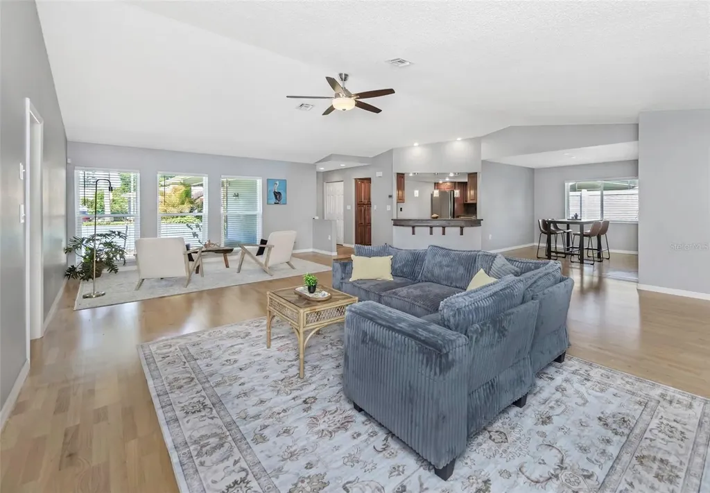 9407 Laura Anne Drive Seminole FL 33776