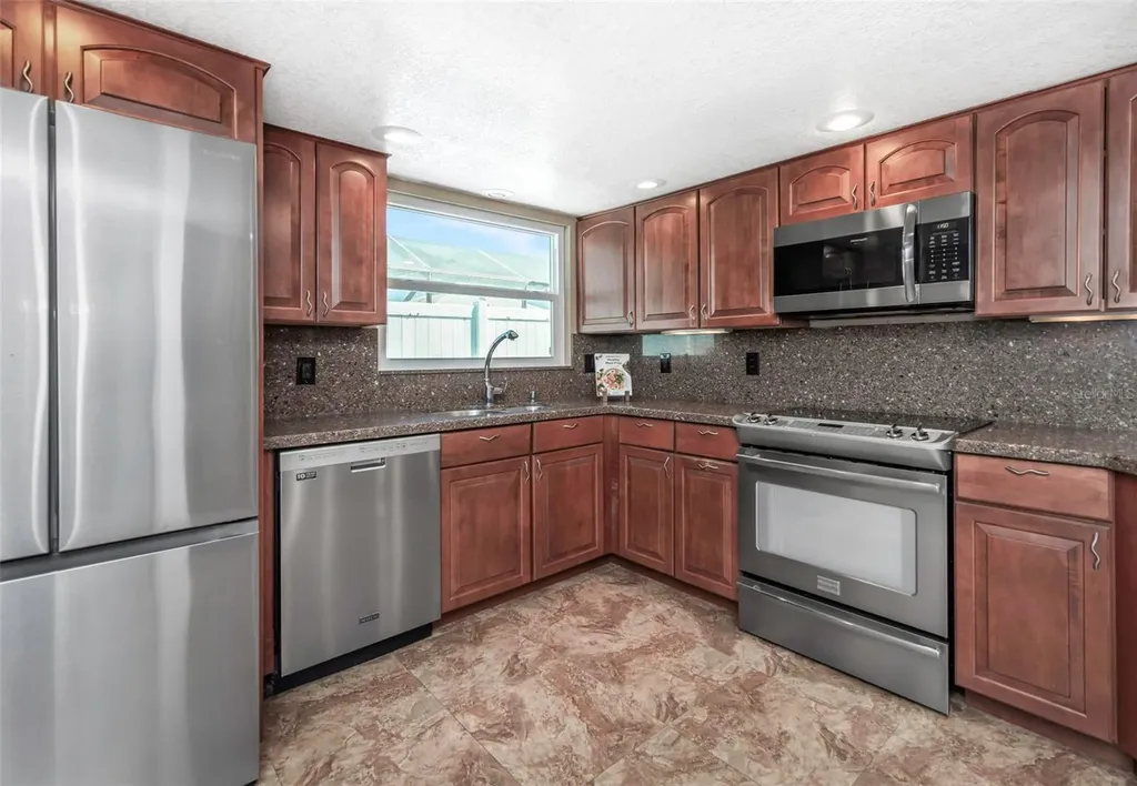 9407 Laura Anne Drive Seminole FL 33776
