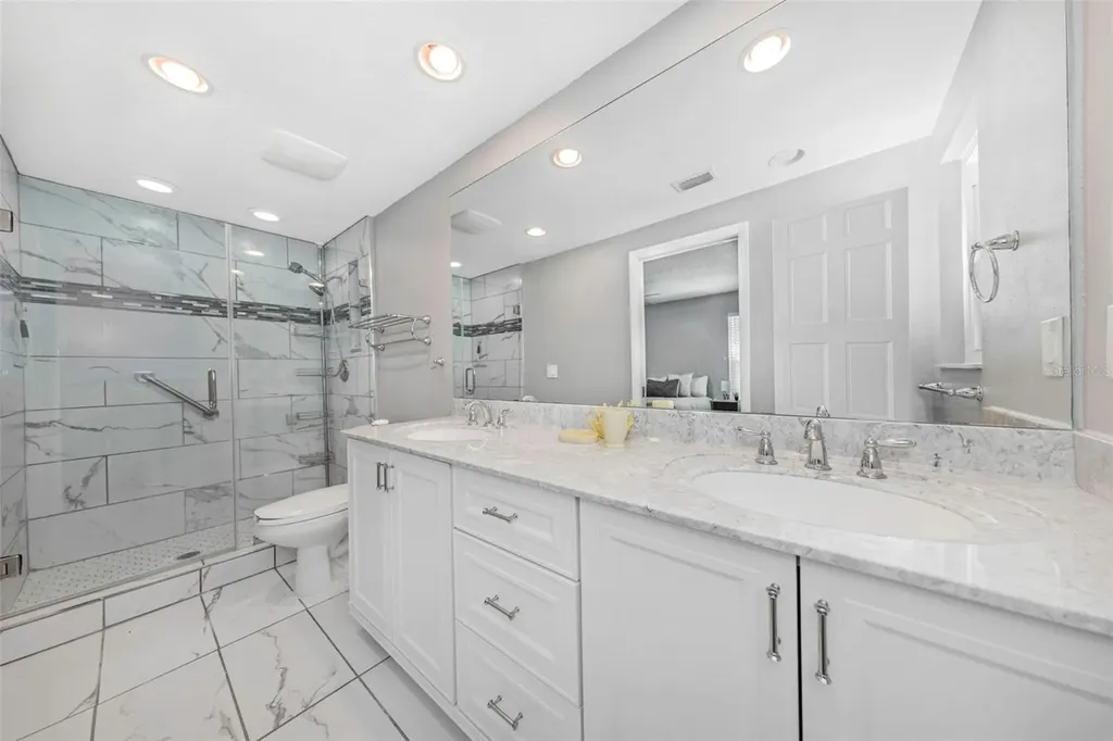 9407 Laura Anne Drive Seminole FL 33776