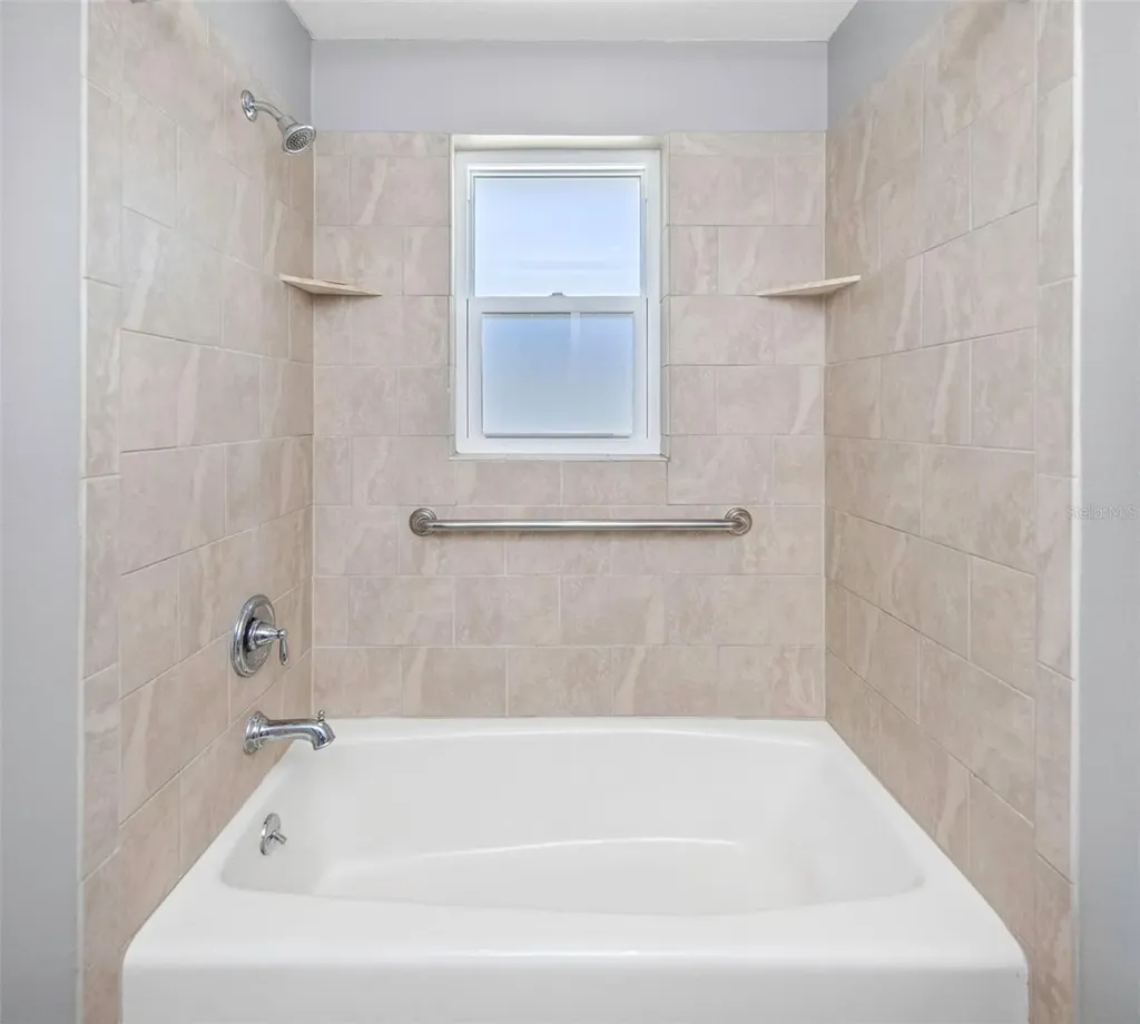 9407 Laura Anne Drive Seminole FL 33776