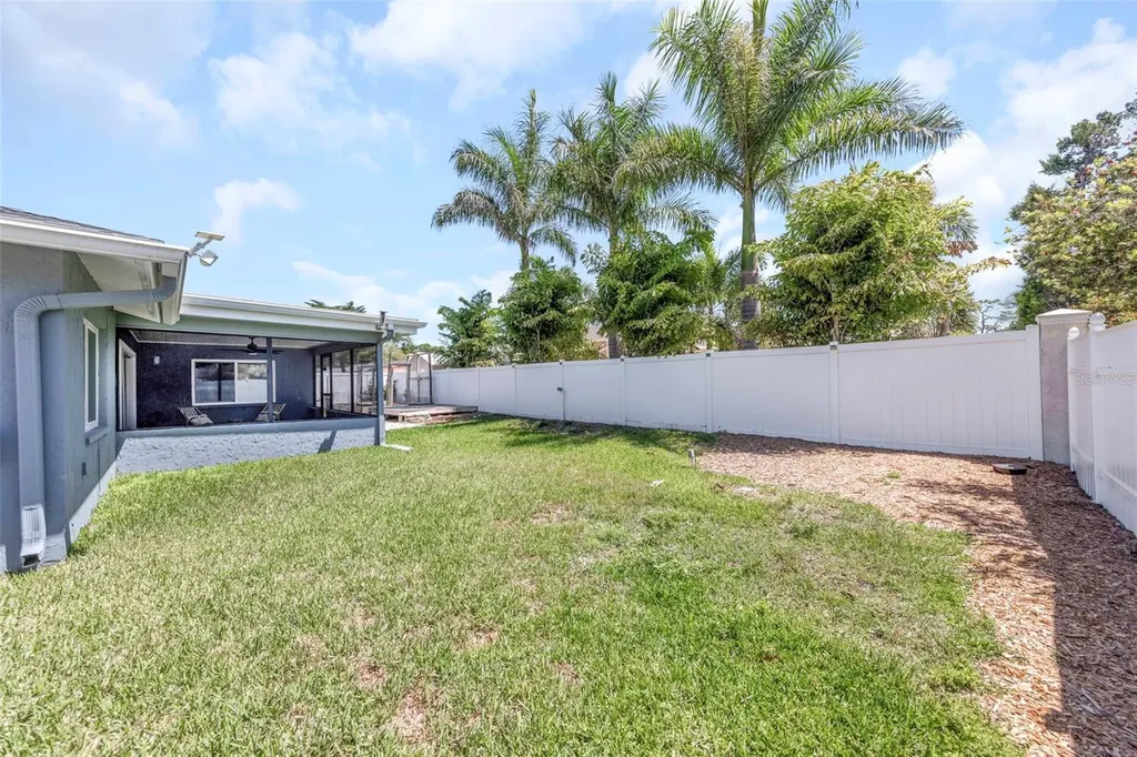 9407 Laura Anne Drive Seminole FL 33776