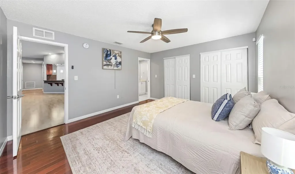 9407 Laura Anne Drive Seminole FL 33776