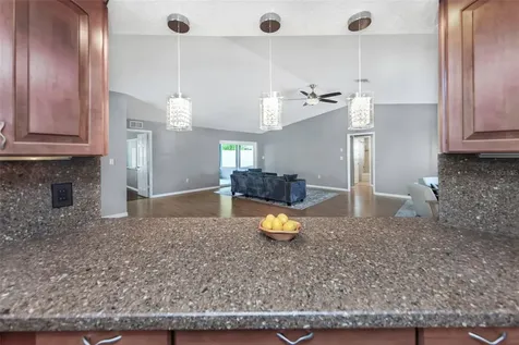 9407 Laura Anne Drive Seminole FL 33776