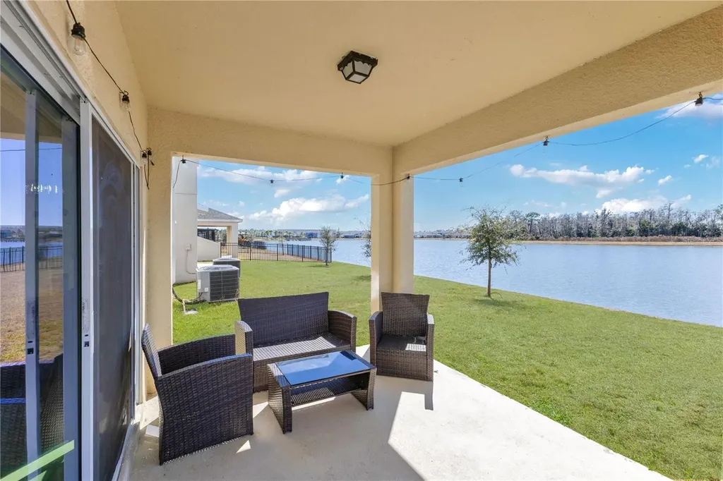 5018 Royal Point Avenue Kissimmee FL 34746