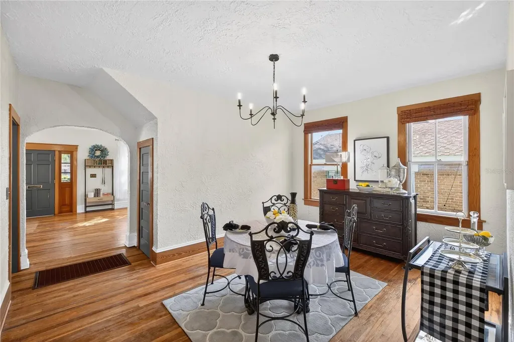 1305 Washington Avenue Eustis FL 32726