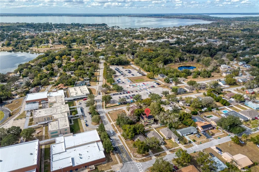 1305 Washington Avenue Eustis FL 32726