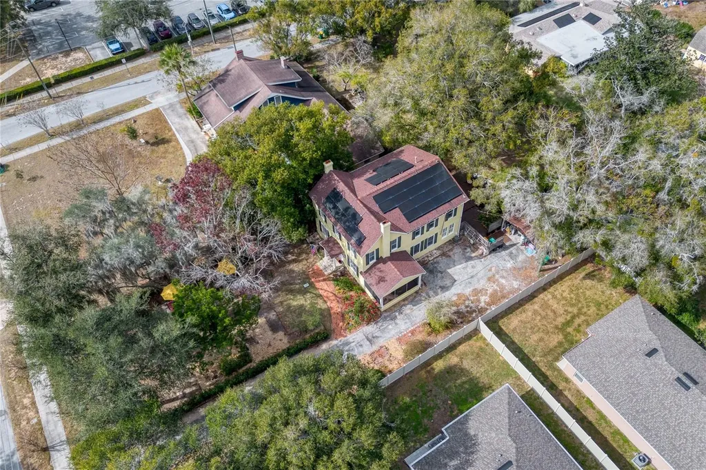1305 Washington Avenue Eustis FL 32726