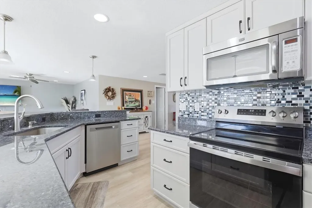 13711 Evelane Drive Hudson FL 34667