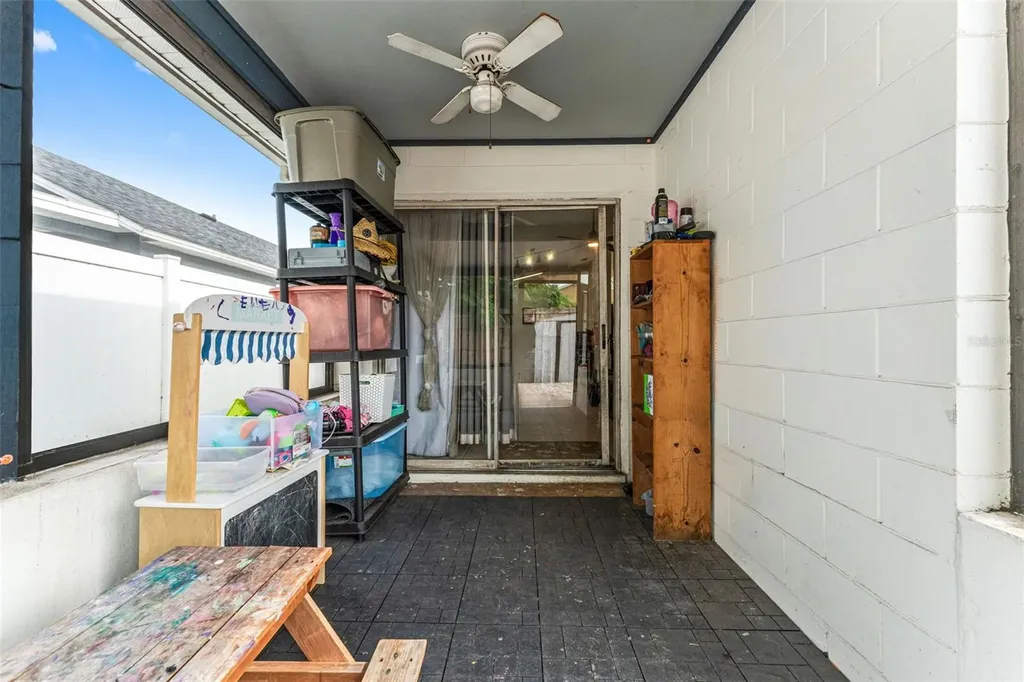 9911 Flynt Circle Orlando FL 32825