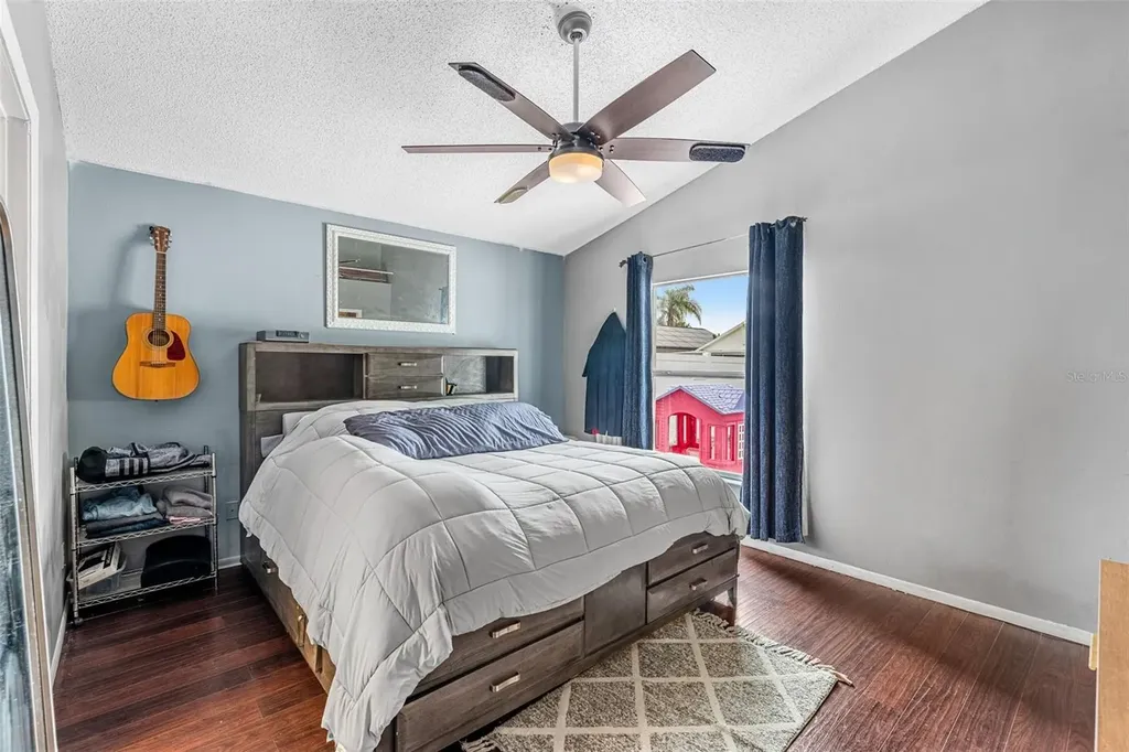 9911 Flynt Circle Orlando FL 32825