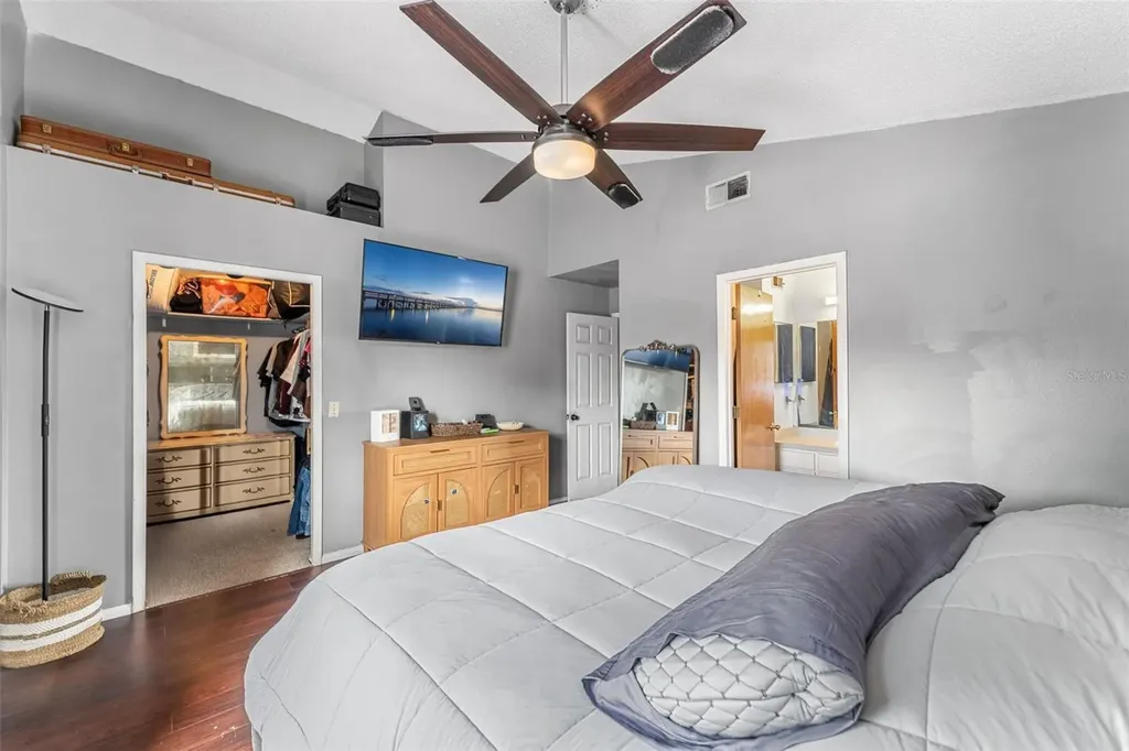 9911 Flynt Circle Orlando FL 32825