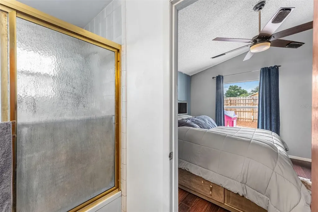 9911 Flynt Circle Orlando FL 32825