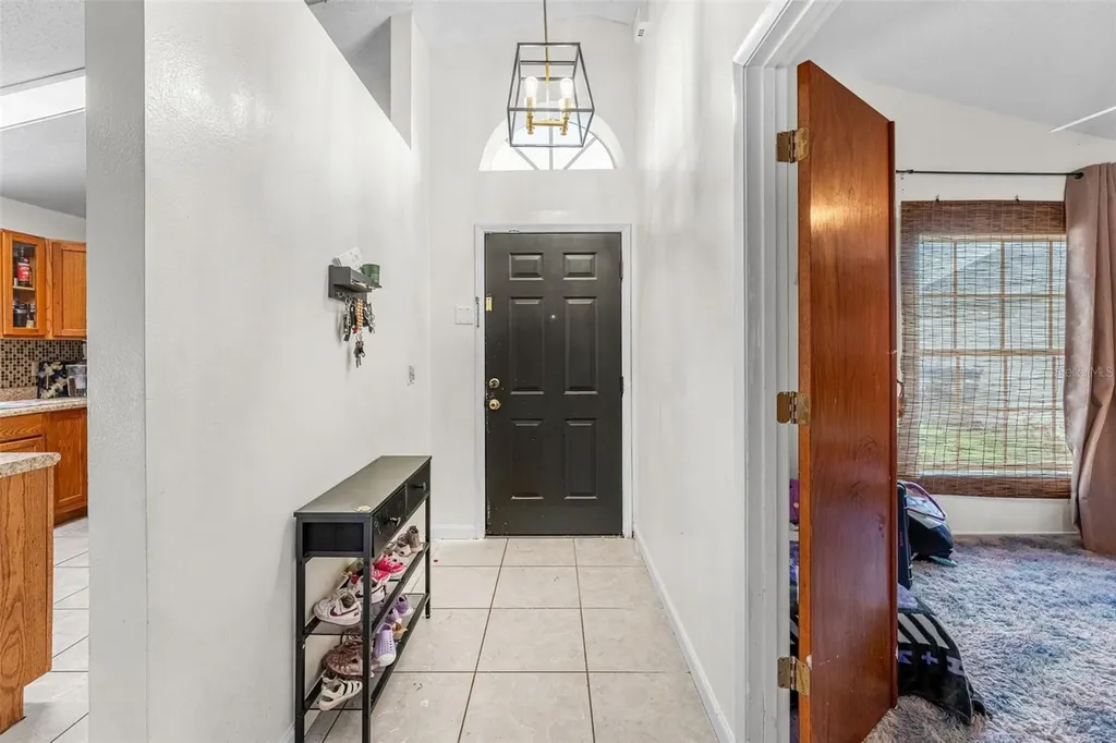 9911 Flynt Circle Orlando FL 32825