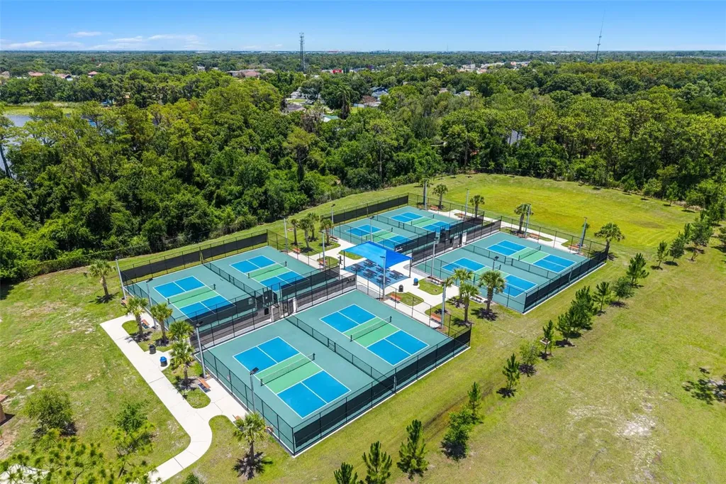 9911 Flynt Circle Orlando FL 32825
