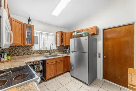 9911 Flynt Circle Orlando FL 32825