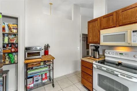 9911 Flynt Circle Orlando FL 32825