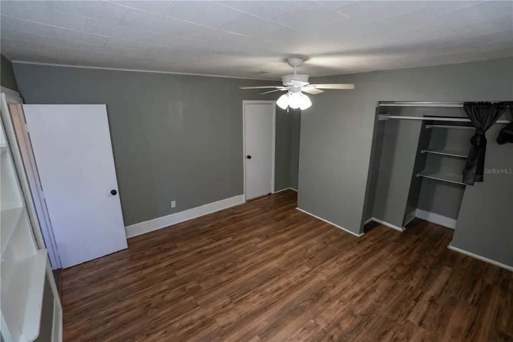8122 N Marks Street Tampa FL 33604