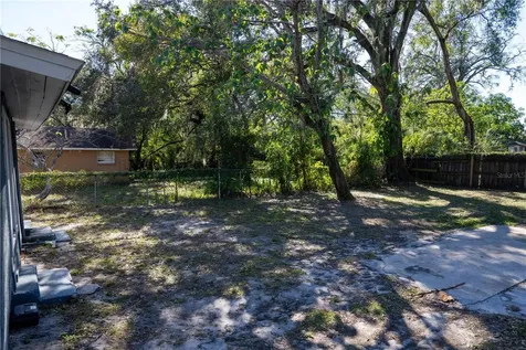 8122 N Marks Street Tampa FL 33604