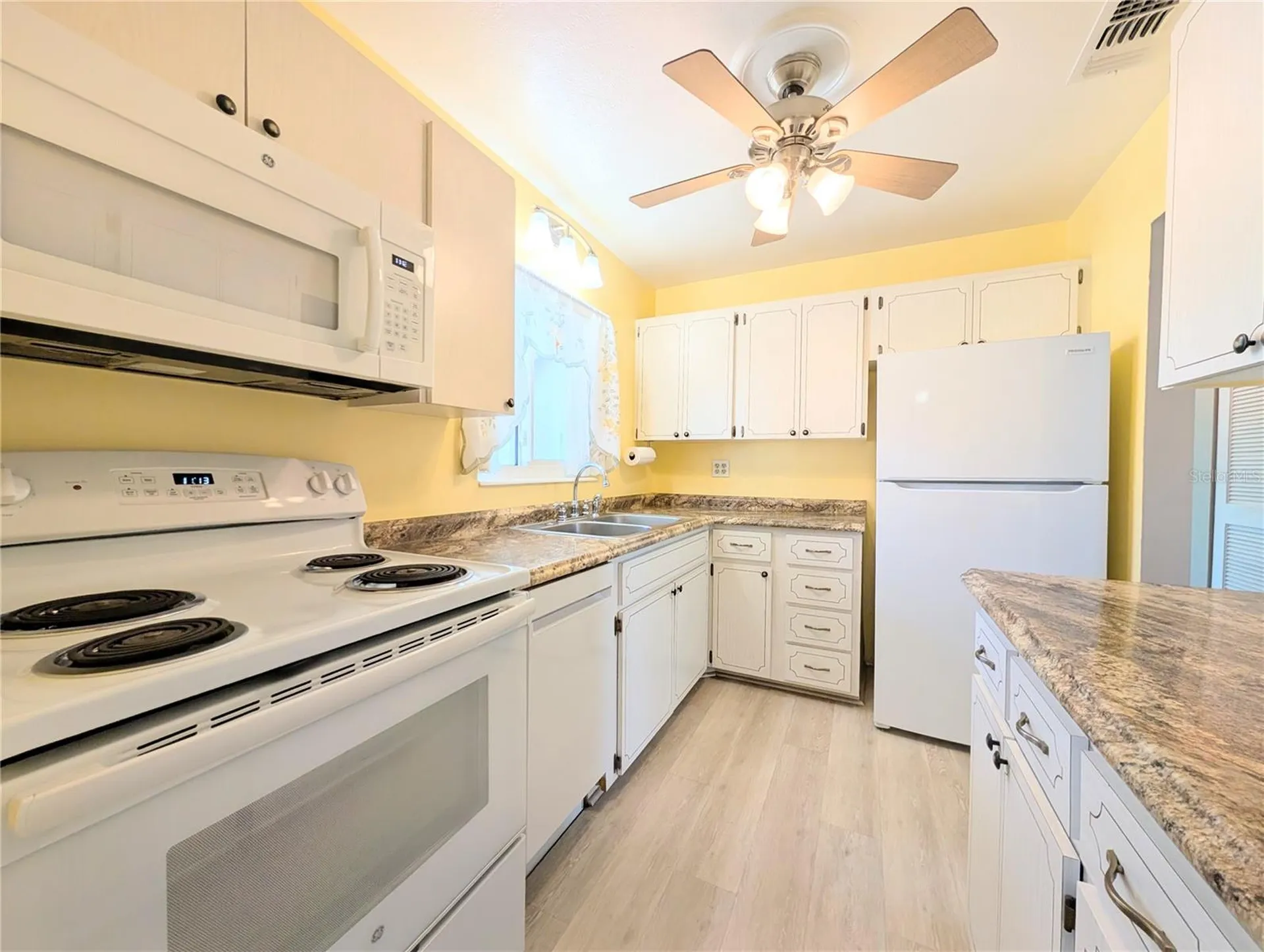 1830 Sunny Drive Bradenton FL 34207