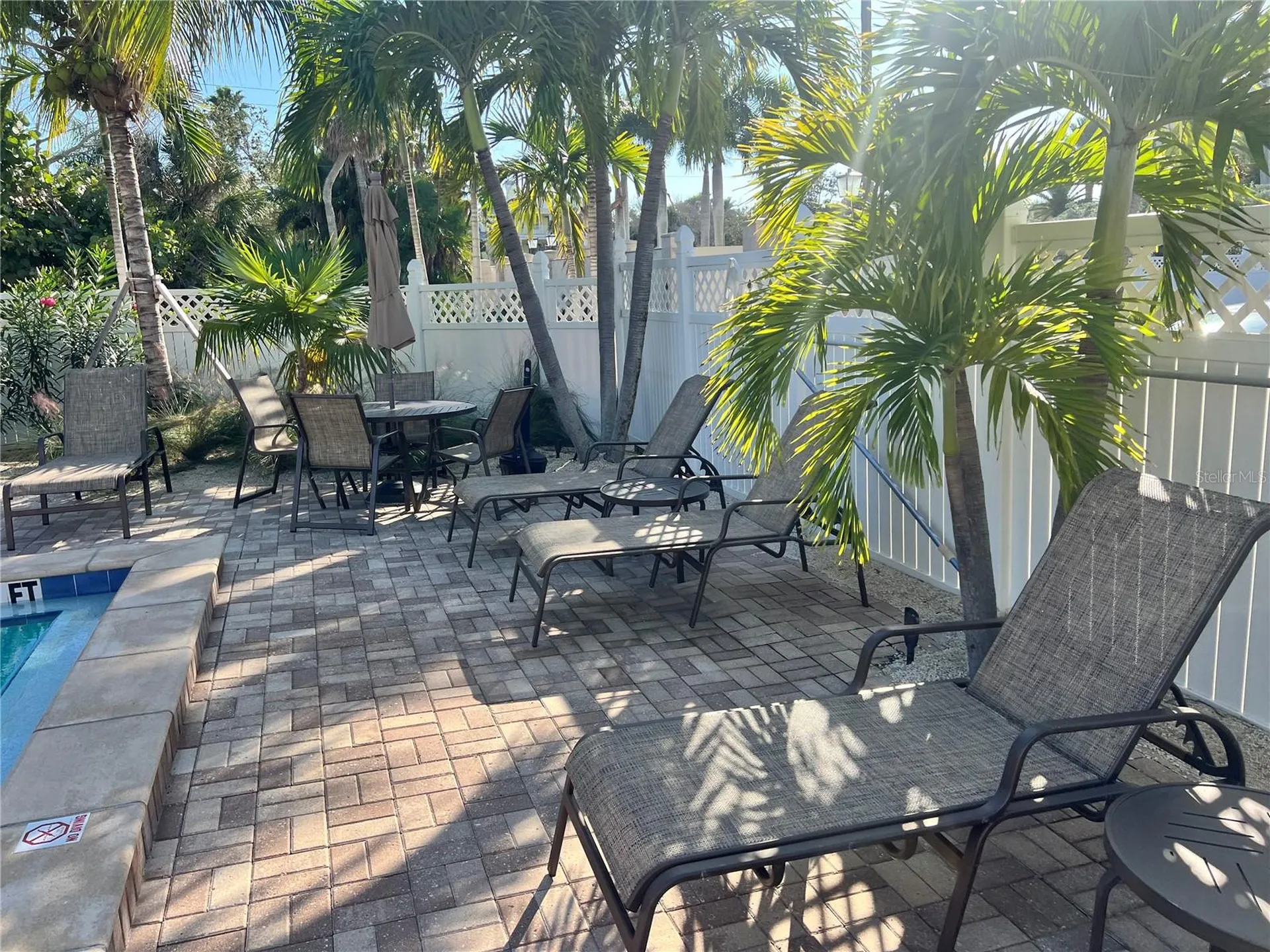 1001 Point Of Rocks Road Sarasota FL 34242