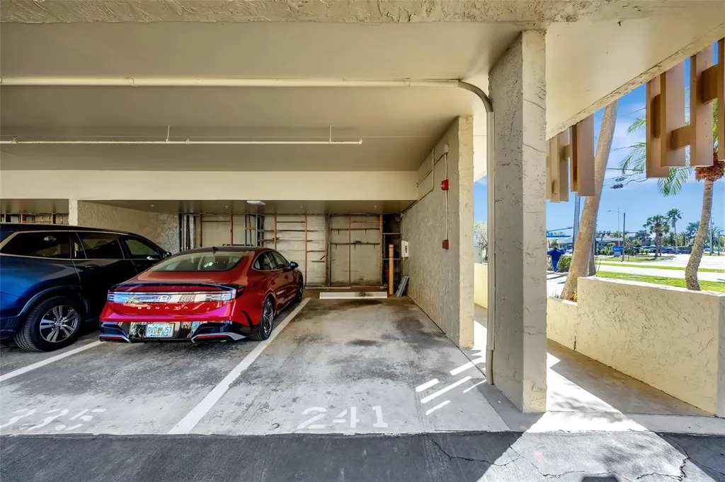 113 Island Way Clearwater Beach FL 33767