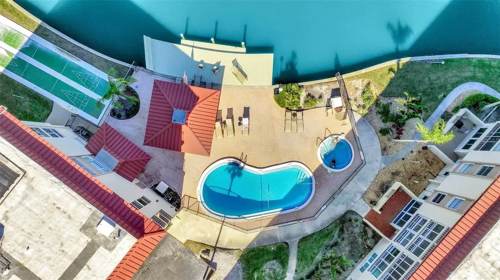 113 Island Way Clearwater Beach FL 33767
