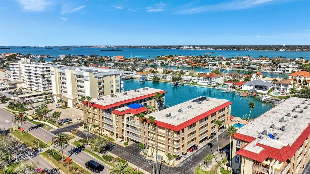 113 Island Way Clearwater Beach FL 33767