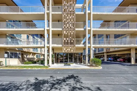 113 Island Way Clearwater Beach FL 33767