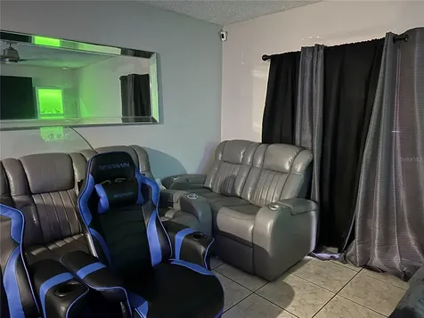 2513 Rio Pinar Lakes Boulevard Orlando FL 32822