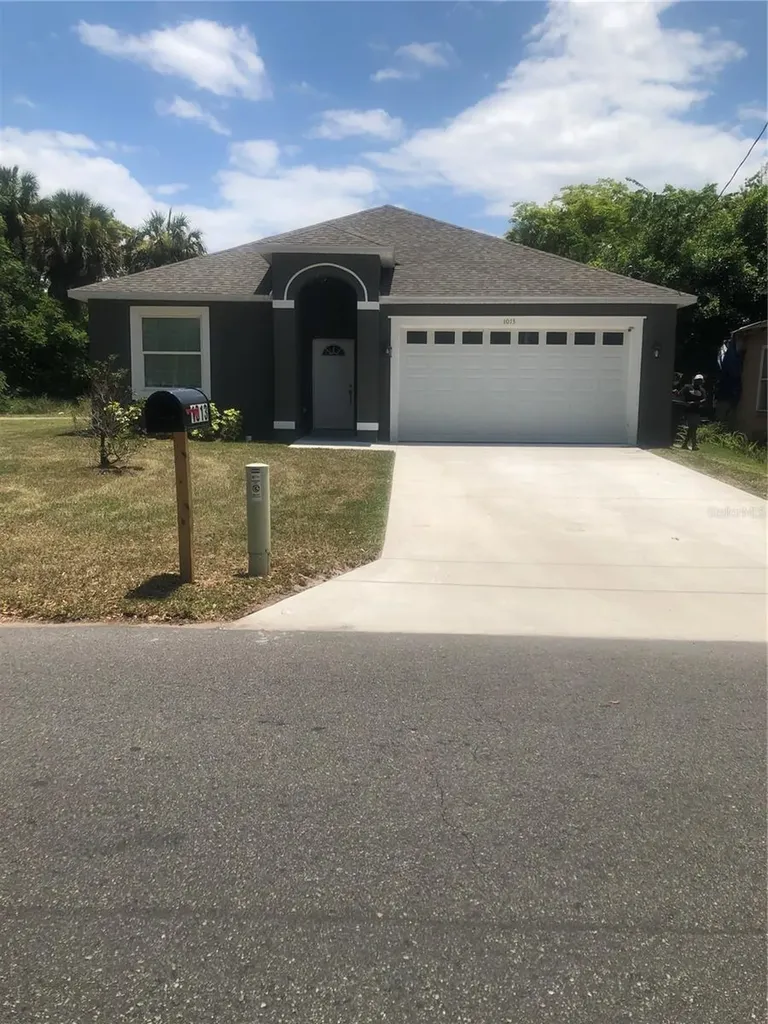 1013 W 11th Street Sanford FL 32771