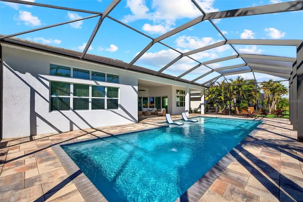 8276 Redonda Loop Lakewood Ranch FL 34202