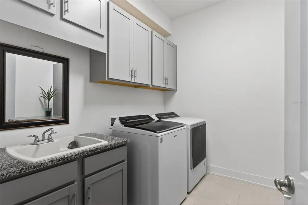8276 Redonda Loop Lakewood Ranch FL 34202