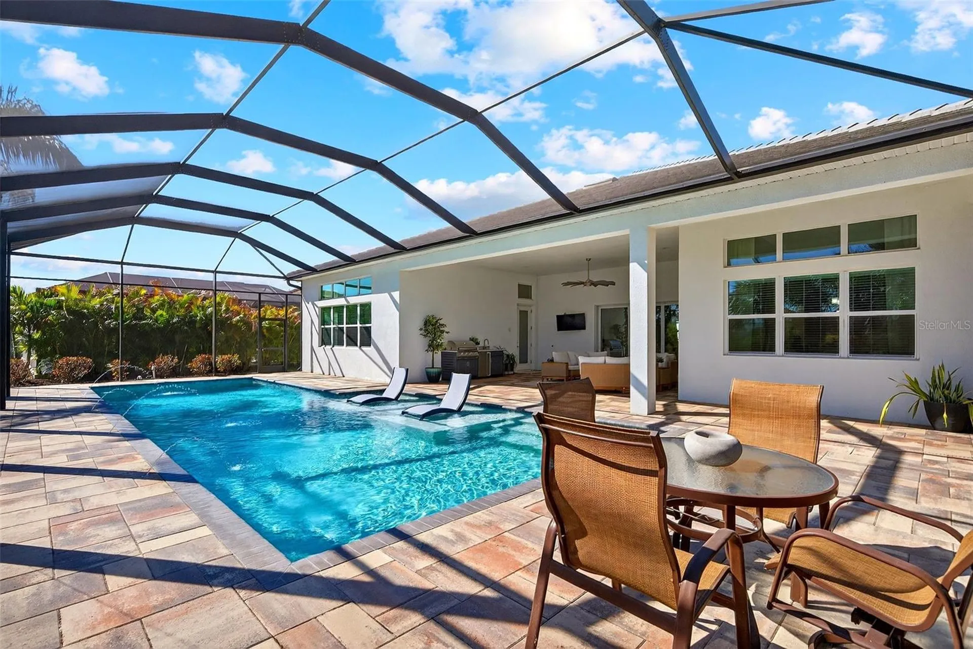 8276 Redonda Loop Lakewood Ranch FL 34202