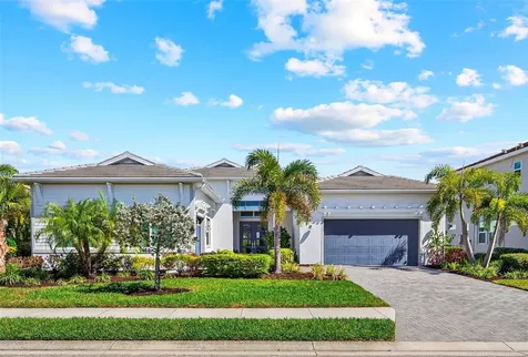 8276 Redonda Loop Lakewood Ranch FL 34202
