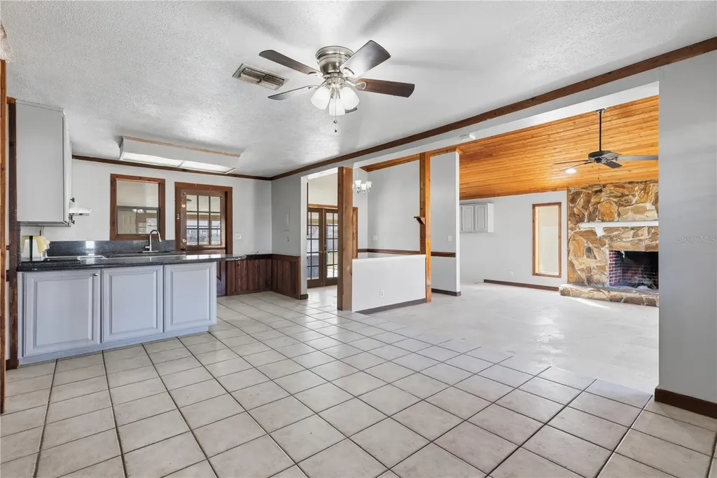 10301 Trail Ridge Lane Tampa FL 33624