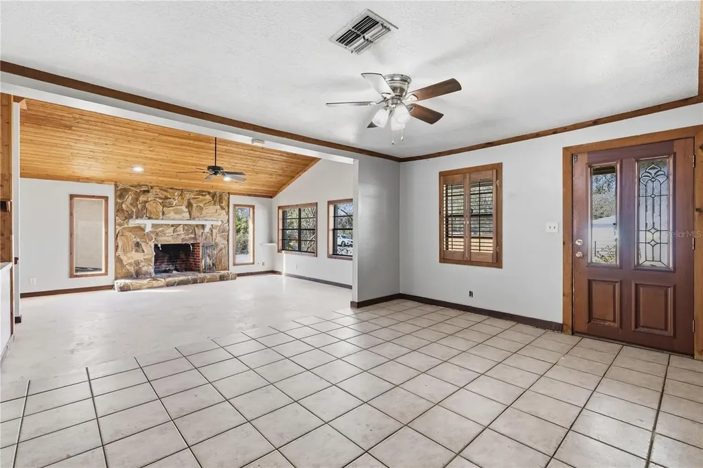 10301 Trail Ridge Lane Tampa FL 33624
