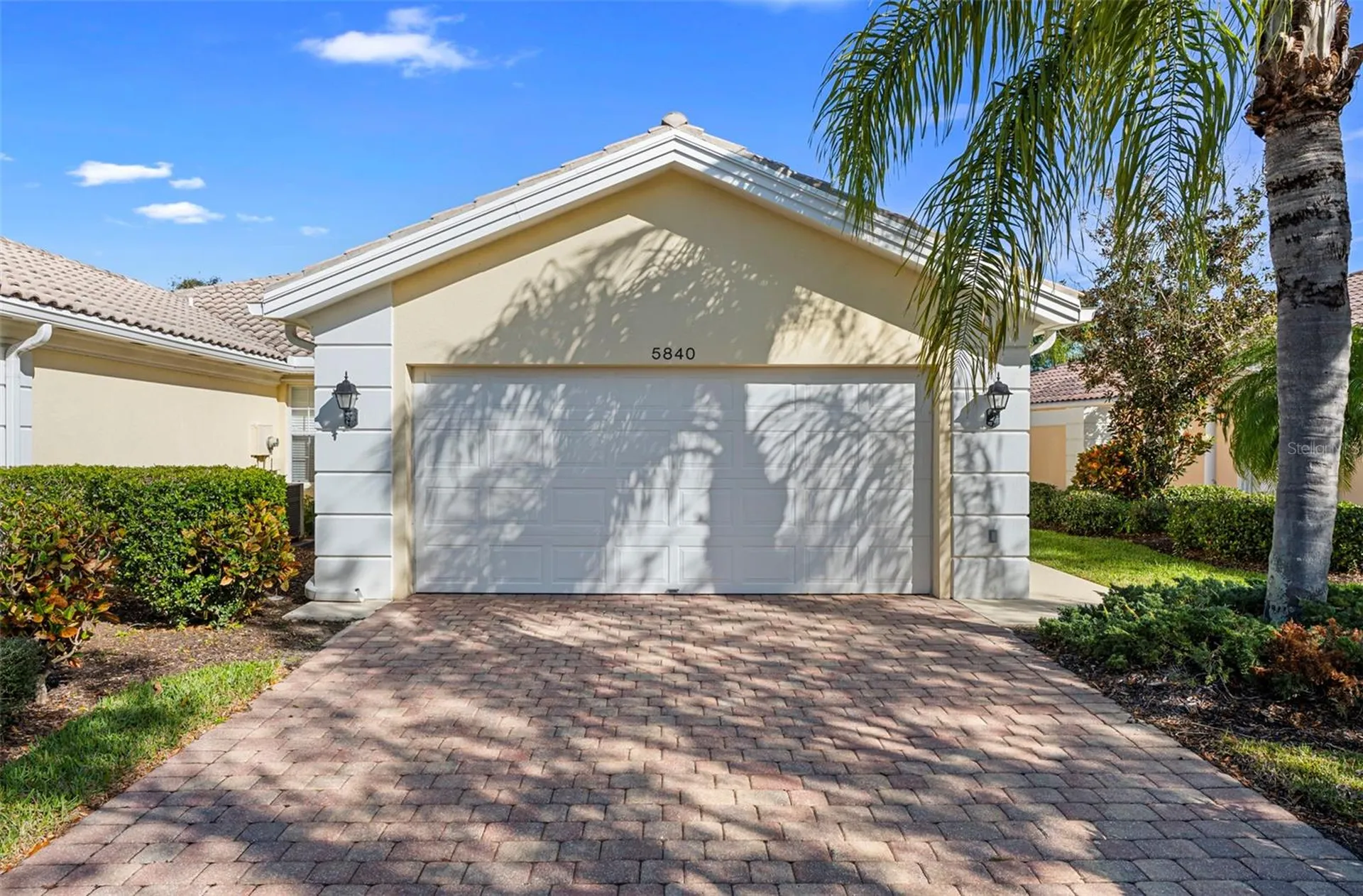 Sarasota FL, 5840 Helicon Place