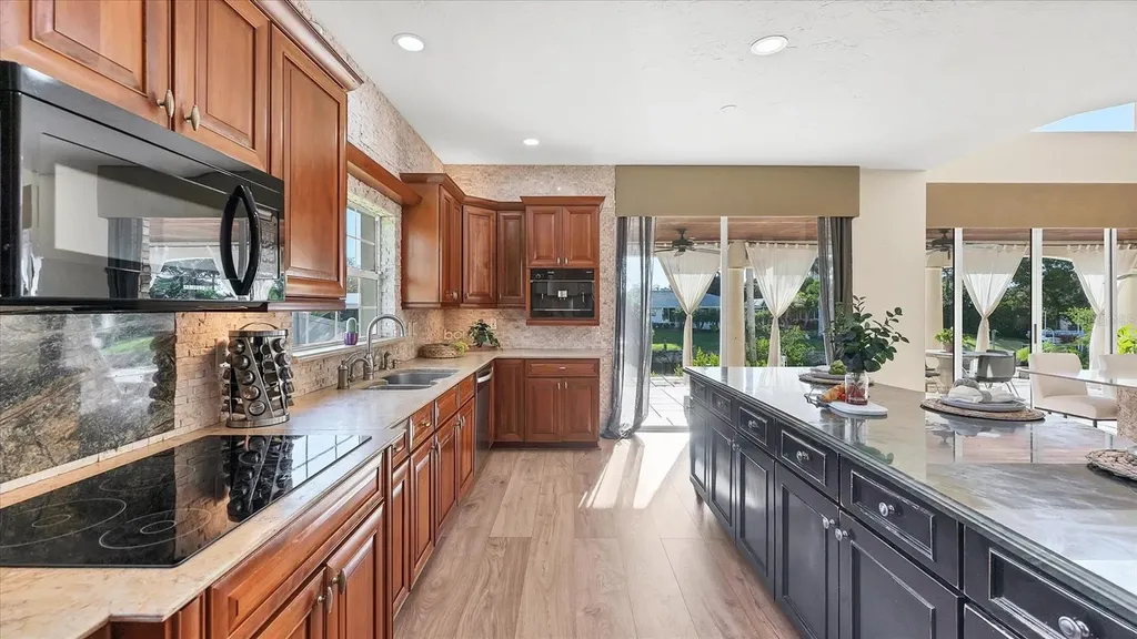 7300 Cove Terrace Sarasota FL 34231