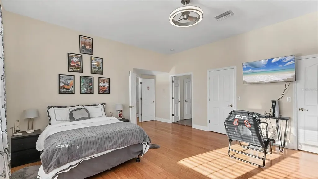 7300 Cove Terrace Sarasota FL 34231