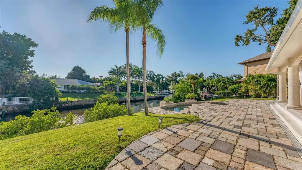 7300 Cove Terrace Sarasota FL 34231