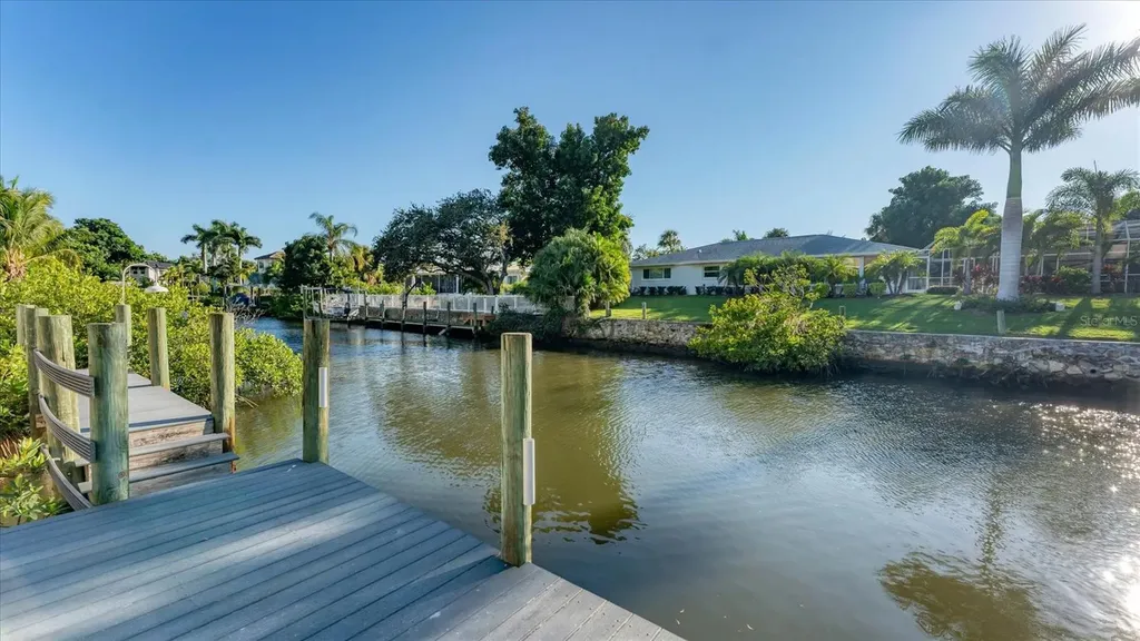 7300 Cove Terrace Sarasota FL 34231