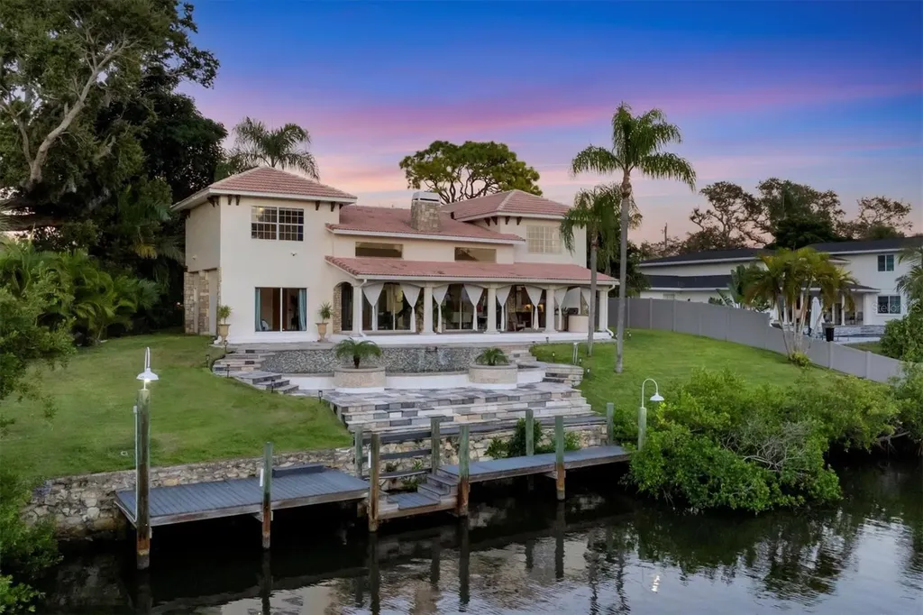 7300 Cove Terrace Sarasota FL 34231
