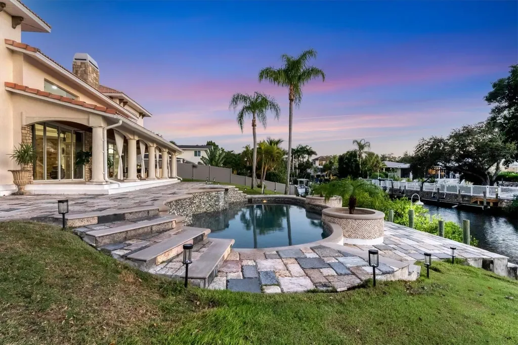 7300 Cove Terrace Sarasota FL 34231