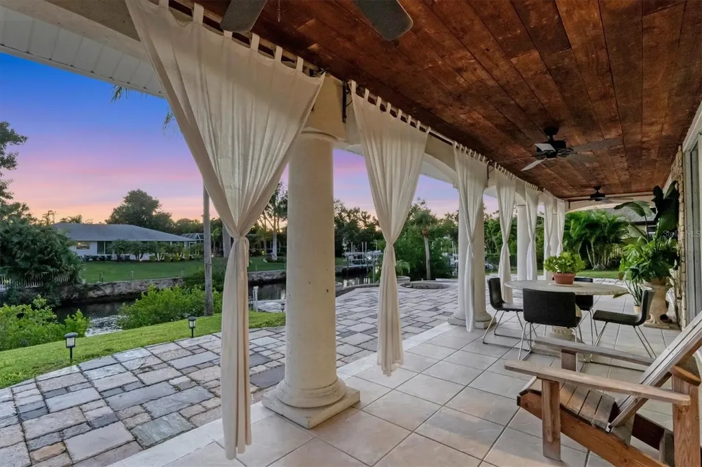 7300 Cove Terrace Sarasota FL 34231