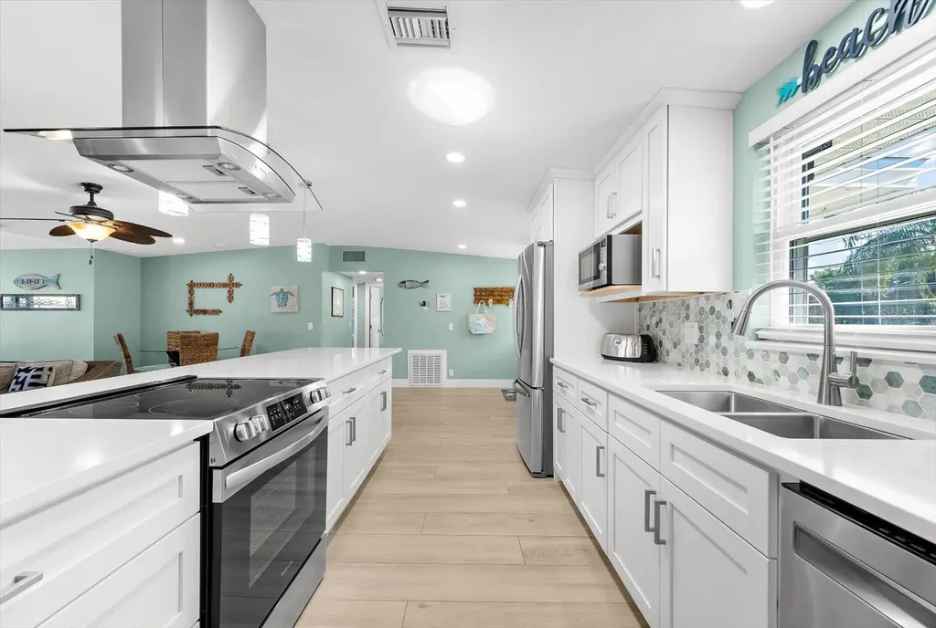310 66th Street Holmes Beach FL 34217