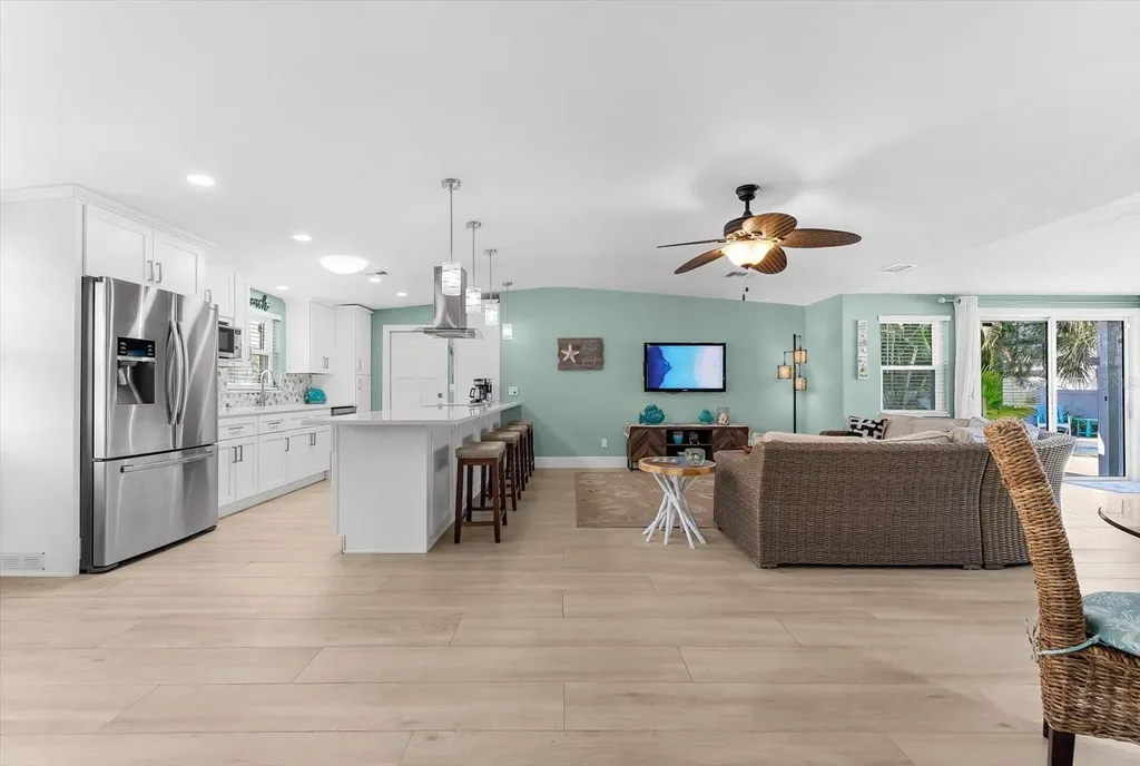 310 66th Street Holmes Beach FL 34217