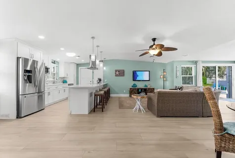 310 66th Street Holmes Beach FL 34217