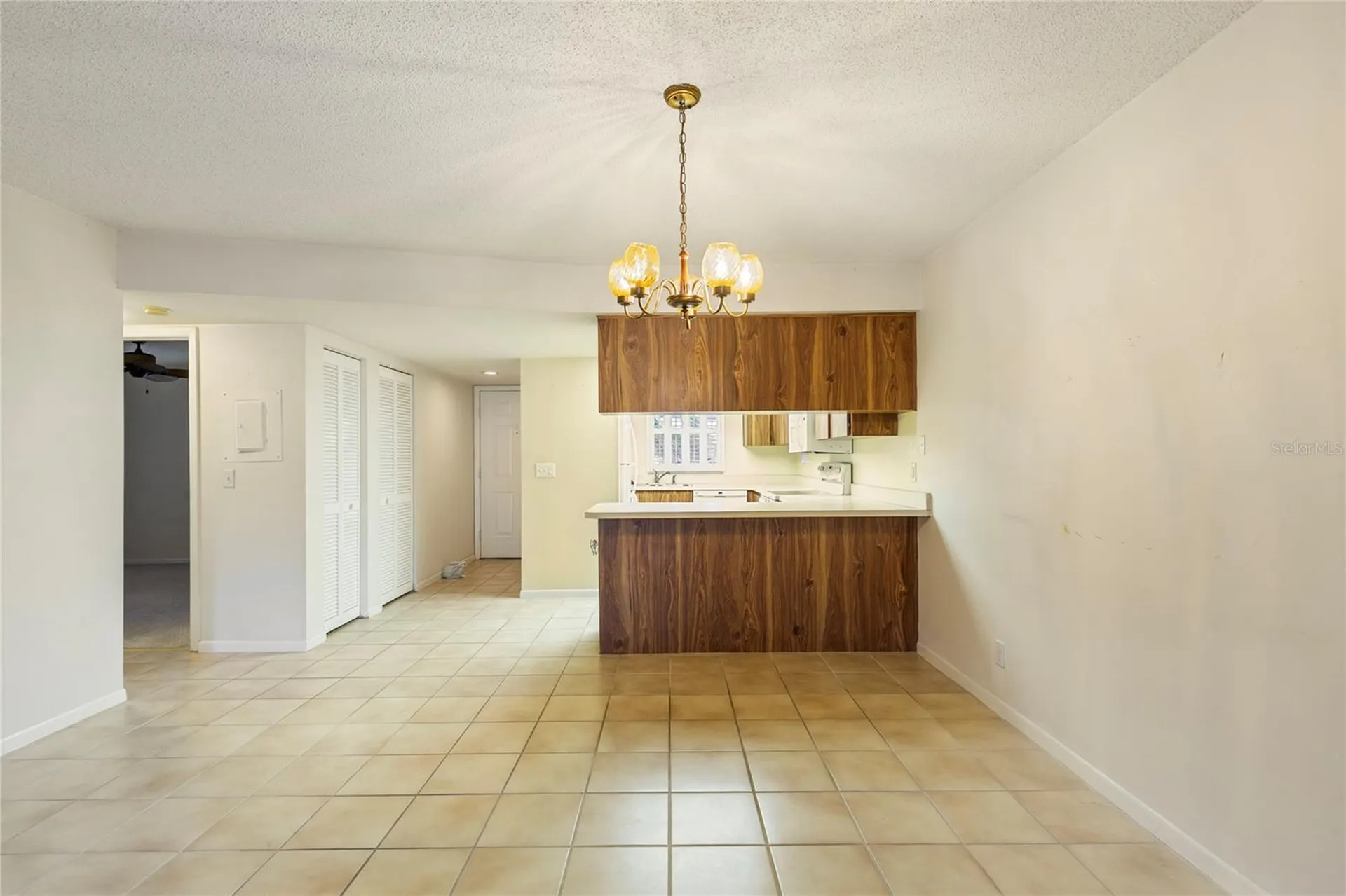 101 Lake Avenue NE Largo FL 33771