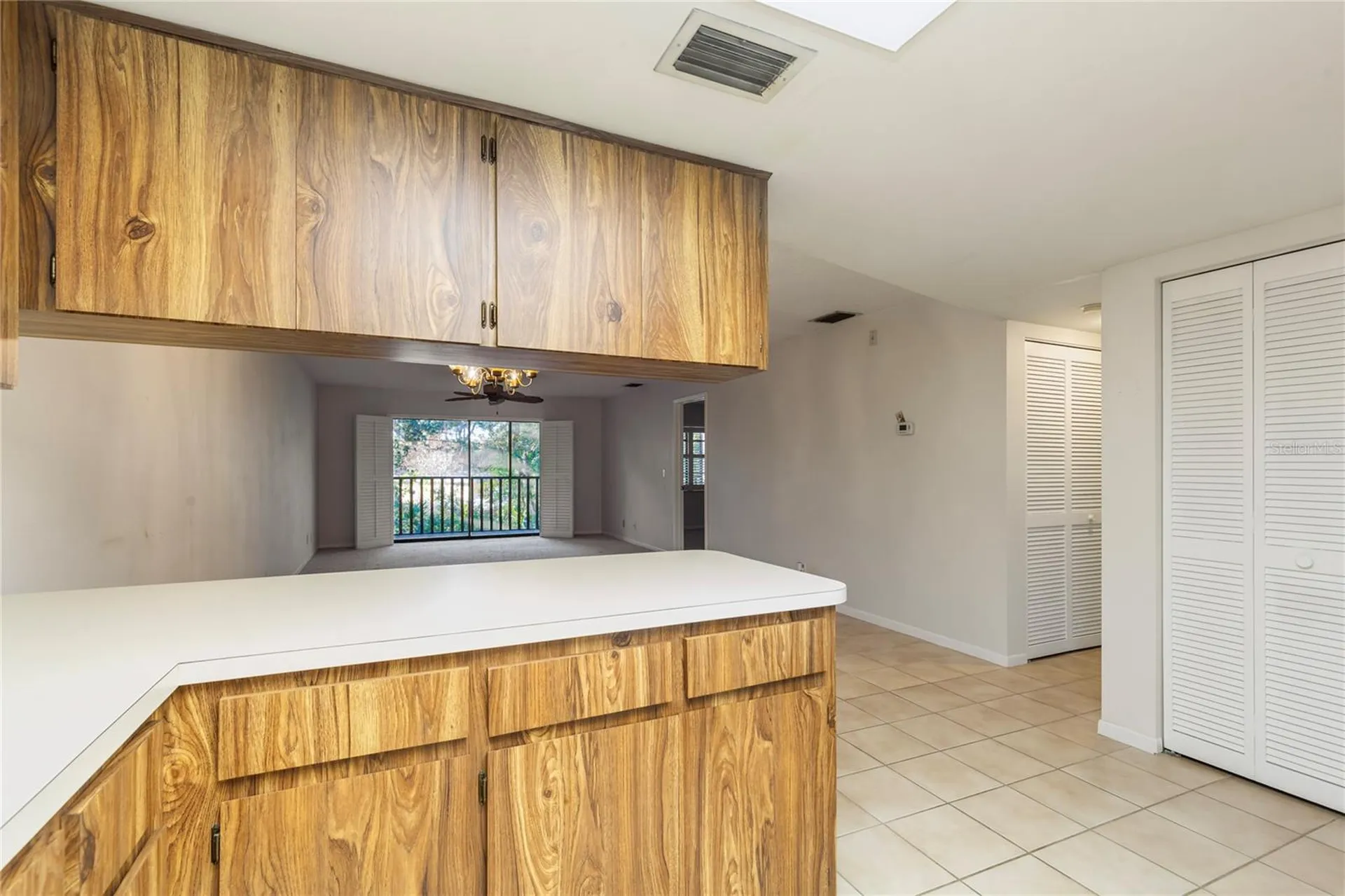 101 Lake Avenue NE Largo FL 33771