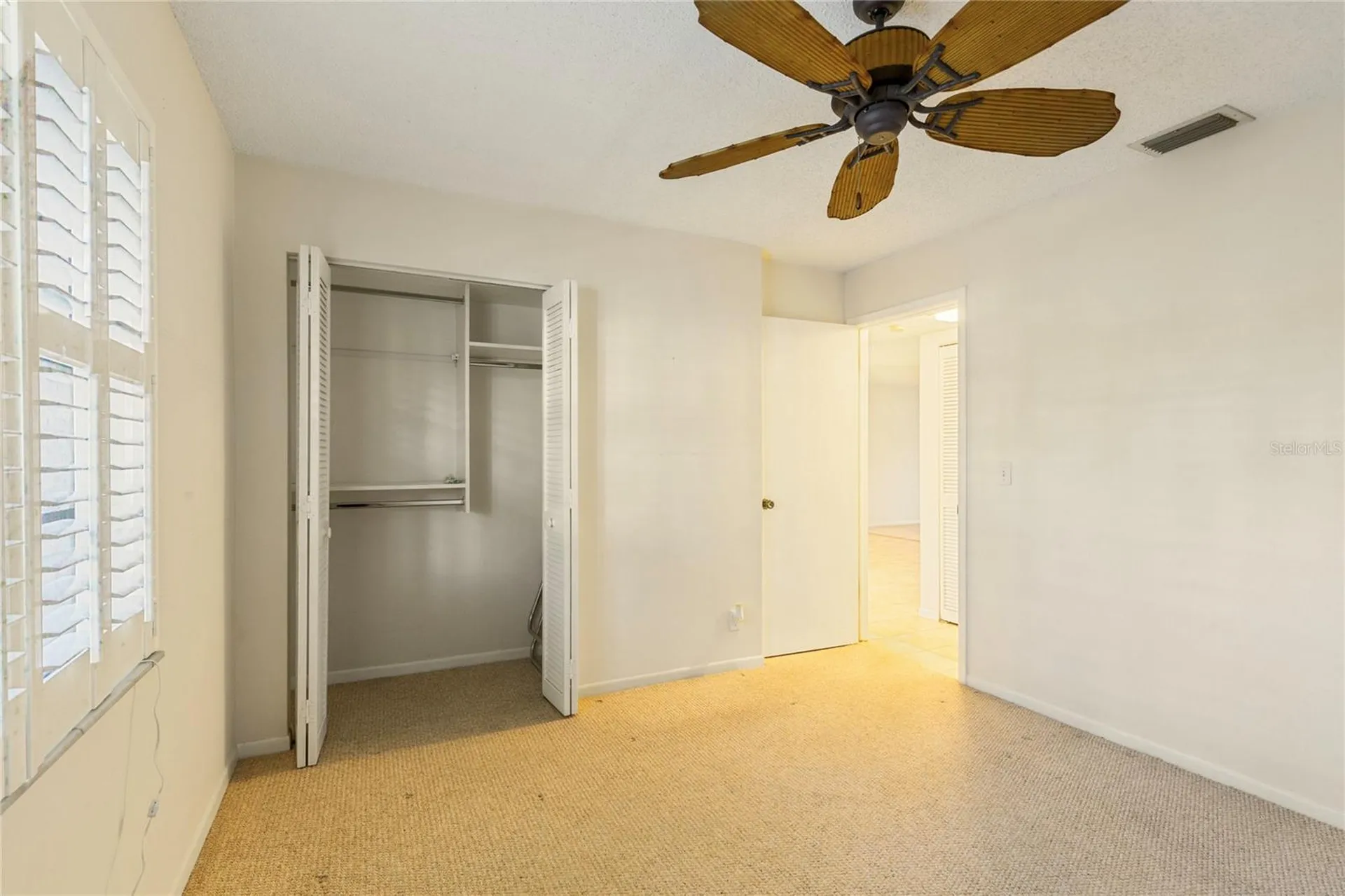 101 Lake Avenue NE Largo FL 33771